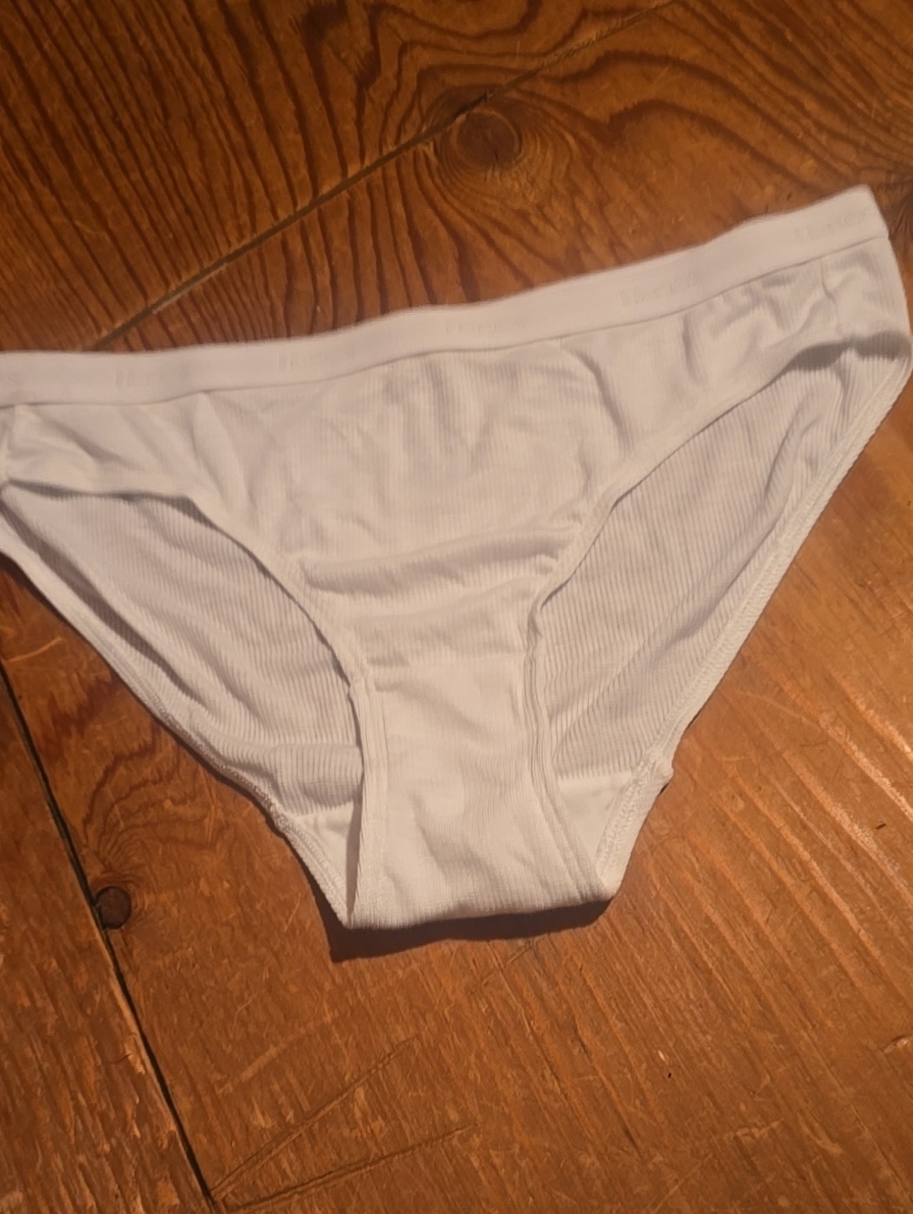 ❤️10/$10 Hanes White Ribbed Bikini Underwear